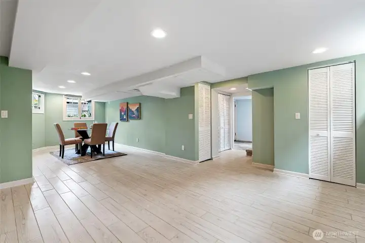 Tile floors throughout these spaces. Tile floors throughout these spaces.