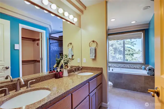 Primary bathroom with deep soaking tub!