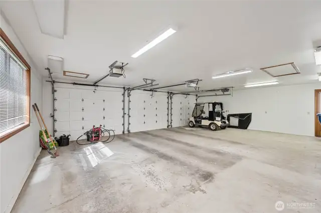 3 car garage
