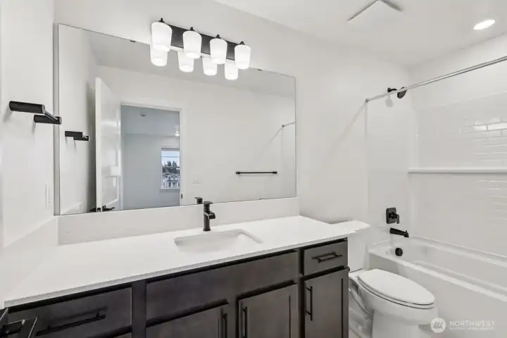 2nd Bathroom