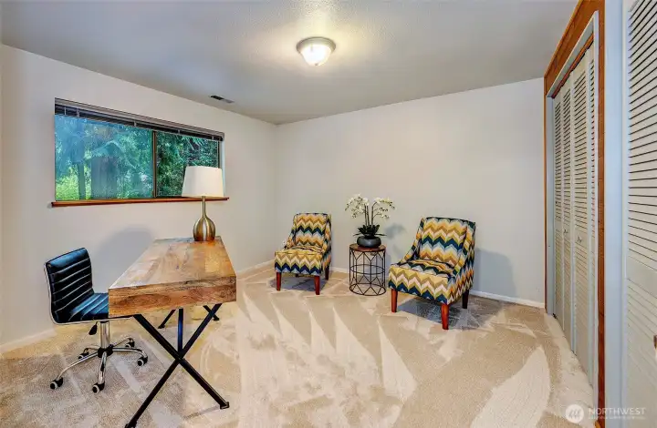 4th Bedroom Downstairs Very Private.