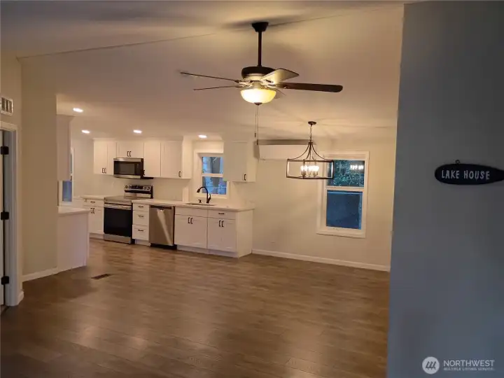 Open concept Kit. Din. Liv.