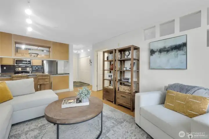 Your urban sanctuary awaits! Light-filled interiors & a peaceful vibe.