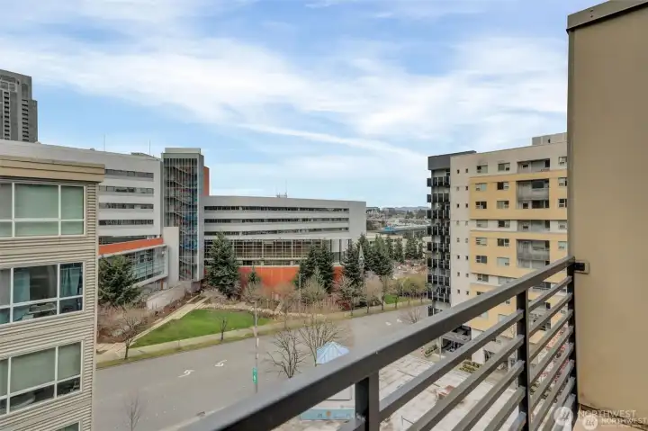 Bright & airy top-floor condo with a spacious balcony for fresh air & views!