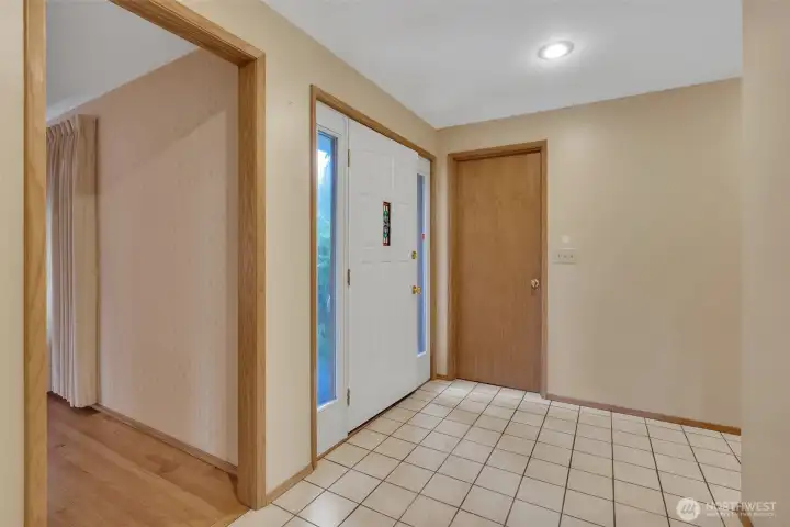 Large entry foyer with ceramic tile flooring to greet your visitors.