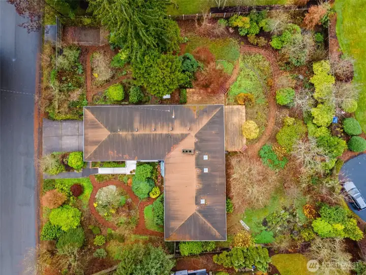 Overhead view of this neat and tidy property.