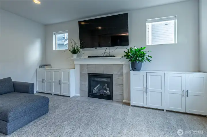 Gas/electric fireplace