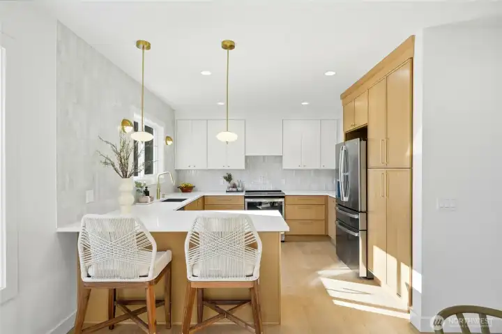 Kitchen Eating Space