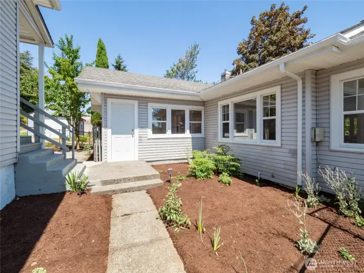Pathway connecting the main and detached homes