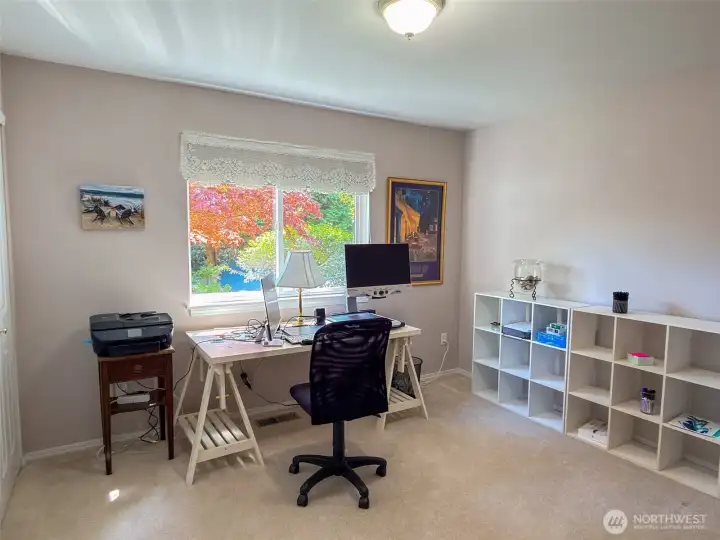 3rd bedroom or office -- your call!