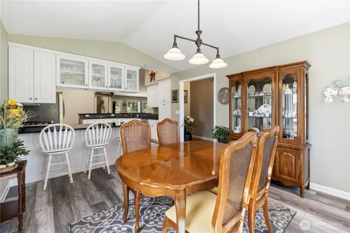 Spacious dining room right off the kitchen