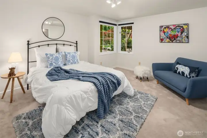 Automatic blinds in all bedrooms