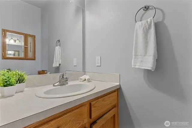 1/2 bath