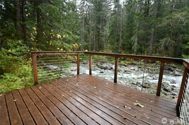 THIS SECLUDED GETAWAY IS JUST THE PLACE TO RELAX, RECHARGE & RECONNECT ~ WITH NATURE, FRIENDS, OR JUST YOURSELF.