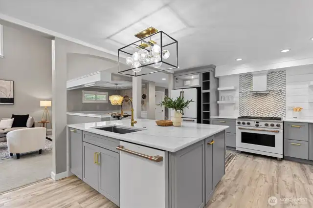 Stunning gourmet chefs kitchen with cafe appliances