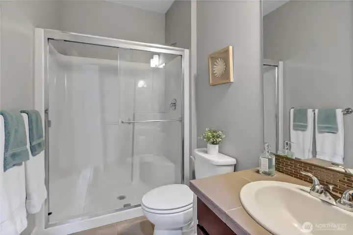 Main floor 3/4 bath