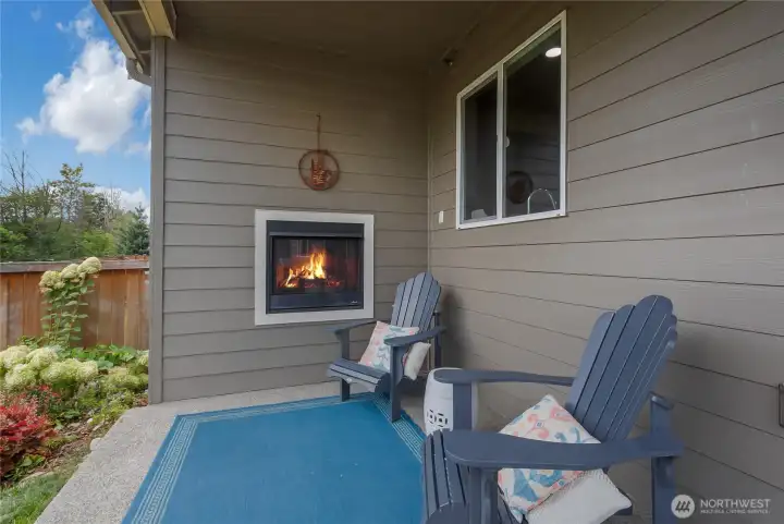 Covered patio with gas fireplace
