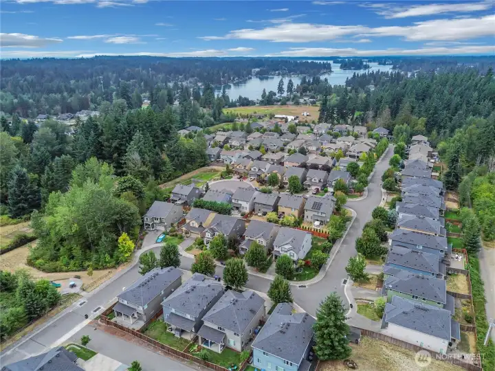 Lake tapps less than 5 minutes away