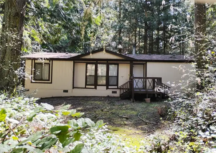 Well kept, 3 bedroom 2 bathroom home in S Port Townsend