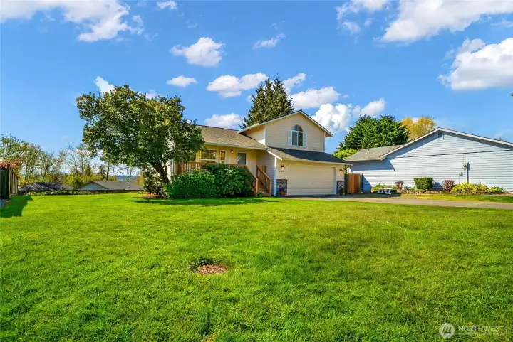 Large lot but easy maintenance