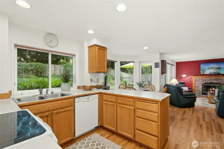 Another angle showing the breakfast bar and cabinets.