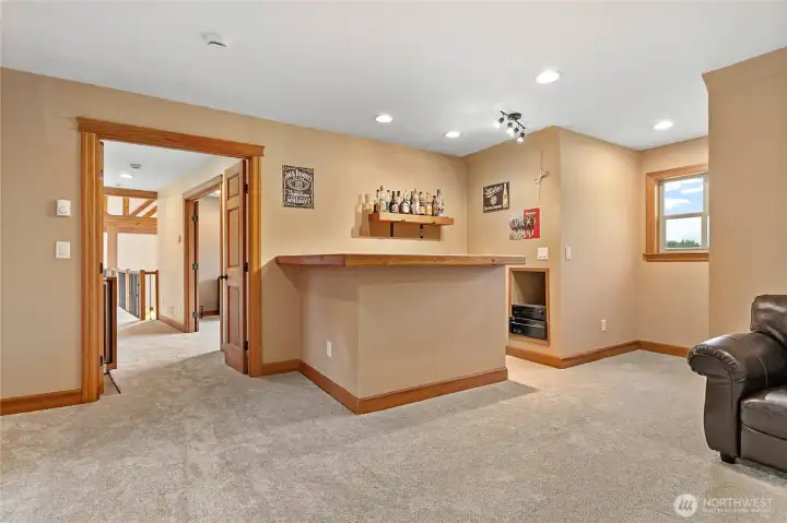 Wet bar.