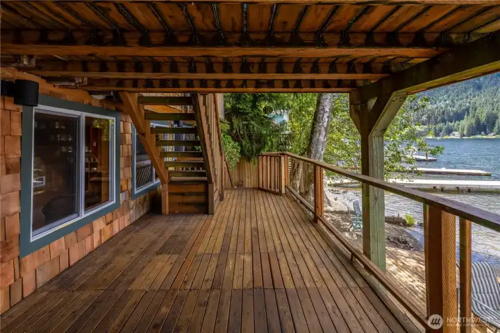 Lower deck leading from basement. Lower deck leading from basement.