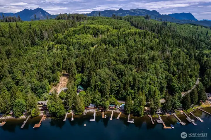 300+ ft deep lot behind North Shore included in sale. 300+ ft deep lot behind North Shore included in sale.