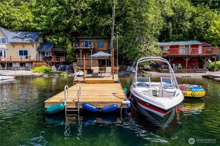 Boat and jet ski lifts not included in the sale. Boat and jet ski lifts not included in the sale.