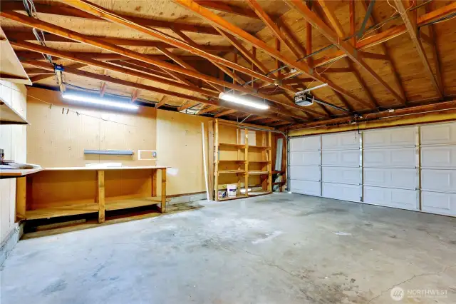 The 2 car garage and work bench.