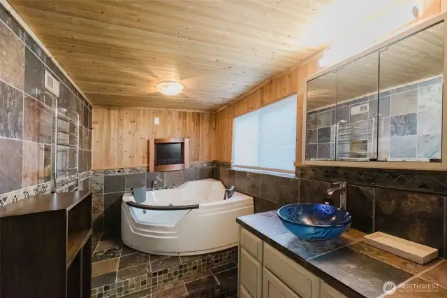Primary Suite Bathroom