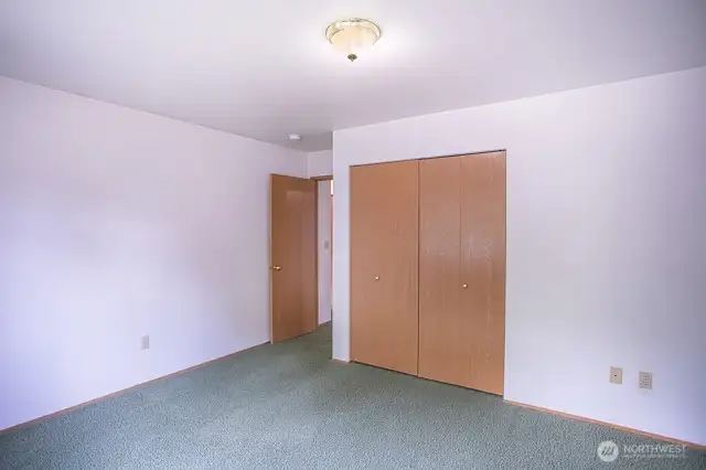 Secondary bedroom