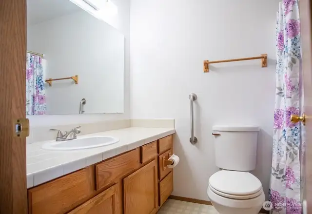 Full bathroom