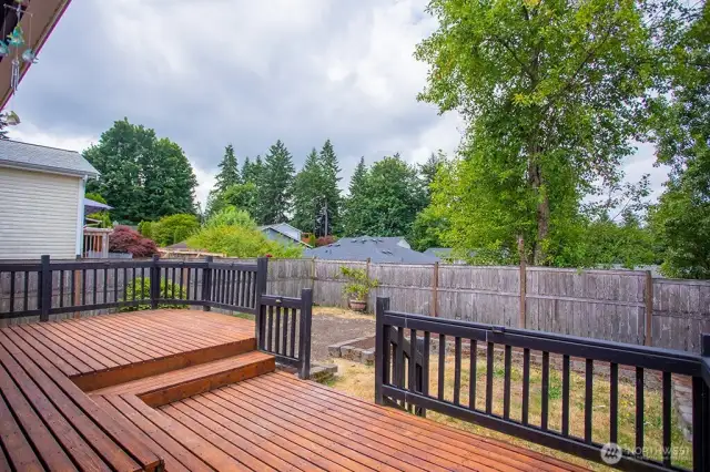 Multi-level deck