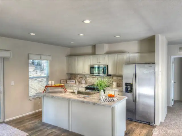 Kitchen 2 - with Large Island