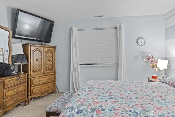 Bedroom 3/ Primary Room