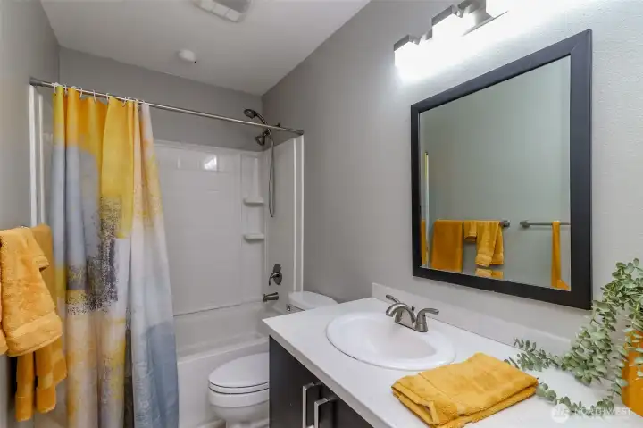 2nd floor full bath