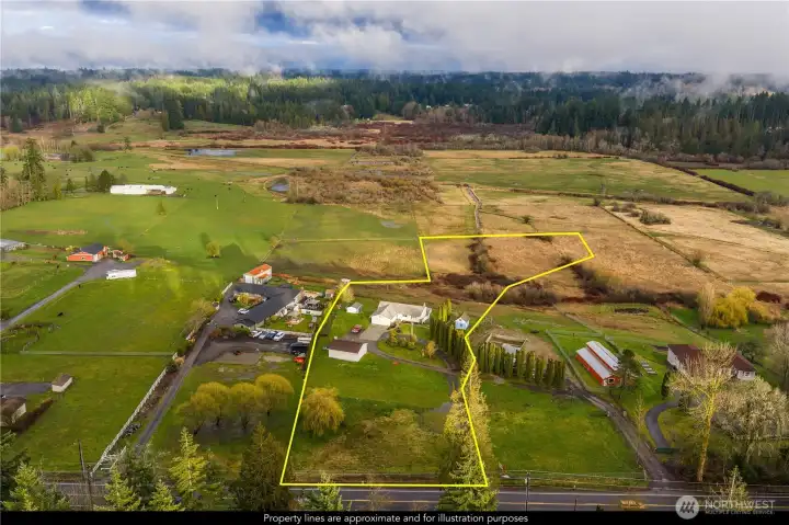 Life in the quiet beautiful areas without sacrificing amenities.