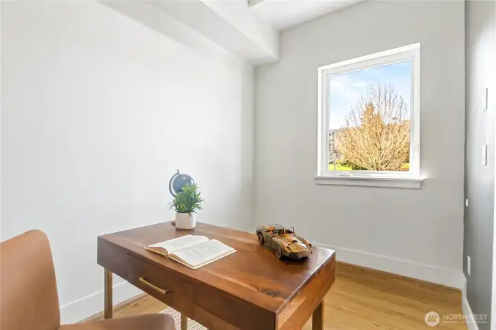 Office Flex Space. Images from finished staged unit. For representative purposes.