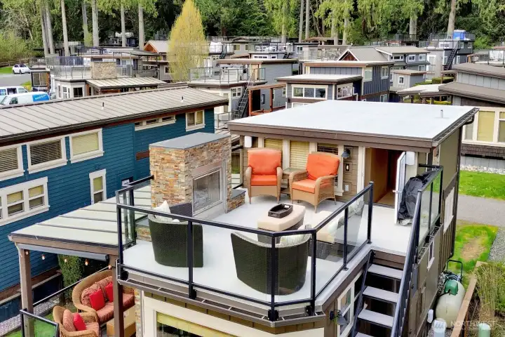 Rooftop deck with fireplace