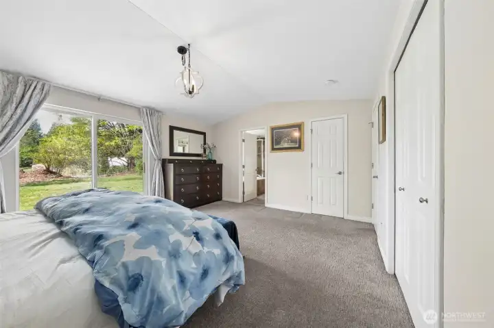 Primary suite, walk-in and wall closets