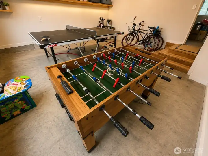 garage/ game room
