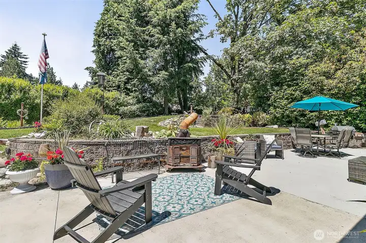 There is so much space for entertaining! There is so much space for entertaining!