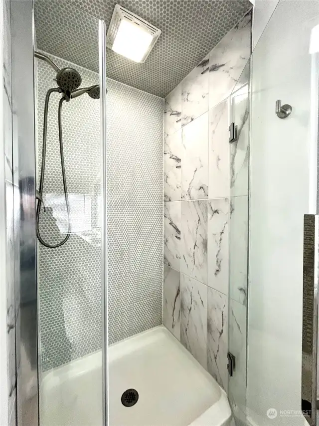 Gorgeous tiled shower