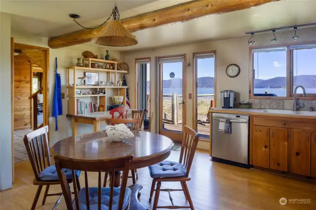 Dining area, kitchen