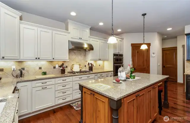 Granite Countertops & Custom Work Island with Storage~Power~Seating~Undermount Cabinet Lighting~Tile Backsplash~Gas Cook Top Stove~Stainless Exhaust Fan~Walk in Pantry~