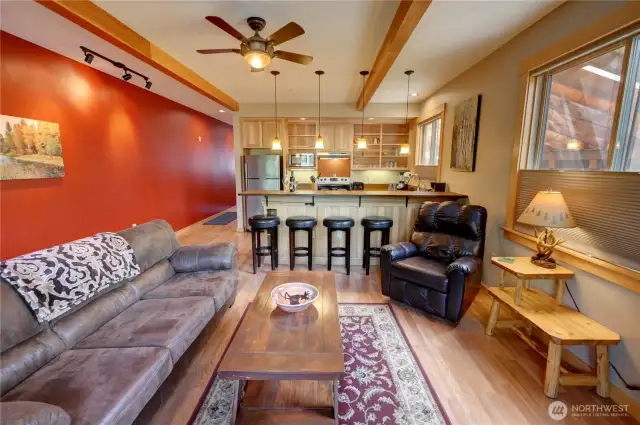 Enter into your own abode, a one level 1 bedroom, 1.5 bath 772sf condo