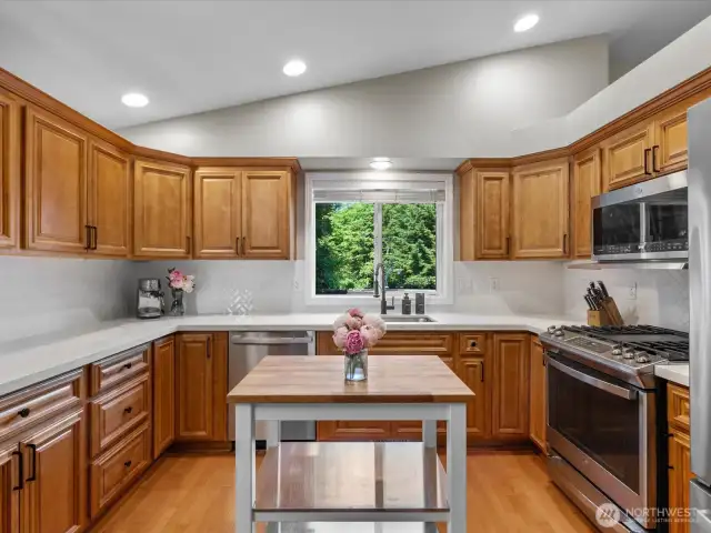 Spacious updated kitchen with movable island