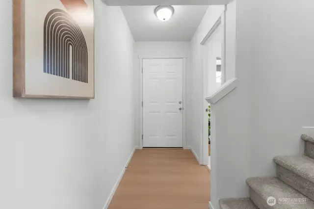 Photographs are for illustrative purposes only. Features, finishes, interior/exterior colors, landscaping and floorplan shown may vary from actual homes built.