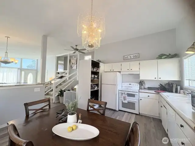 Kitchen- Main Floor
